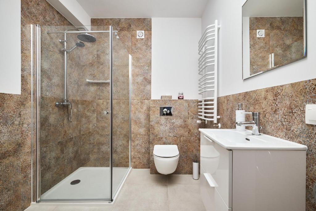 Kúpeľňa v ubytovaní Blue Apartament & Office Kudowa-Zdrój