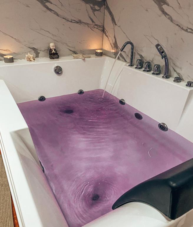 La Villa Saint Val - Chambre Double Avec Baignoire Spa