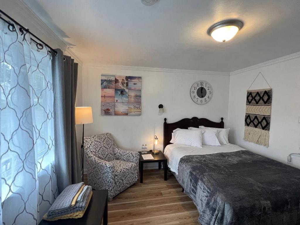 Postel nebo postele na pokoji v ubytování Cobmin Ridge Motel