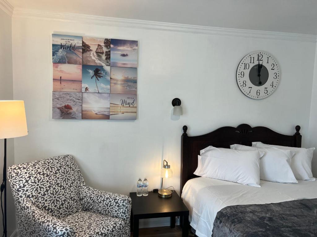 Postel nebo postele na pokoji v ubytování Cobmin Ridge Motel
