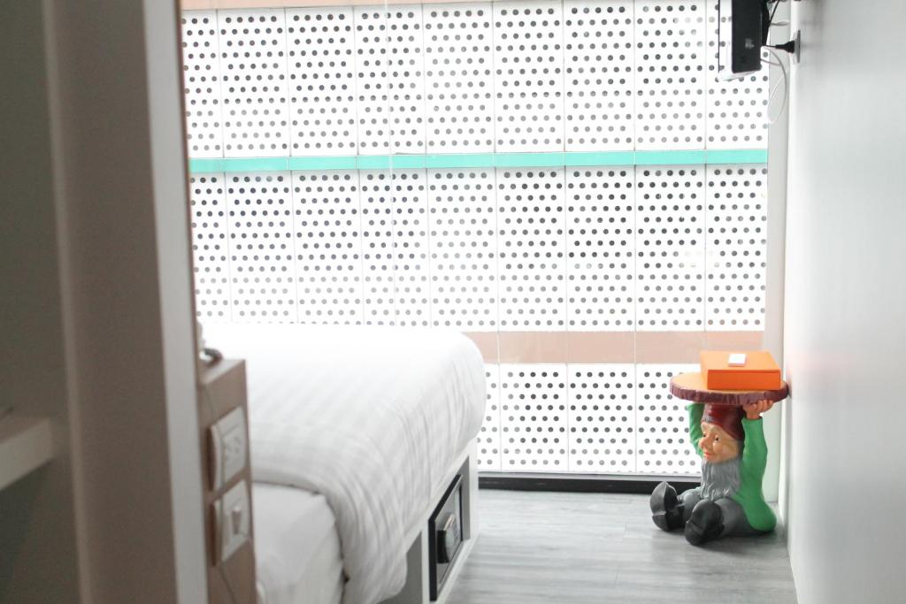 S Box Sukhumvit Hotel