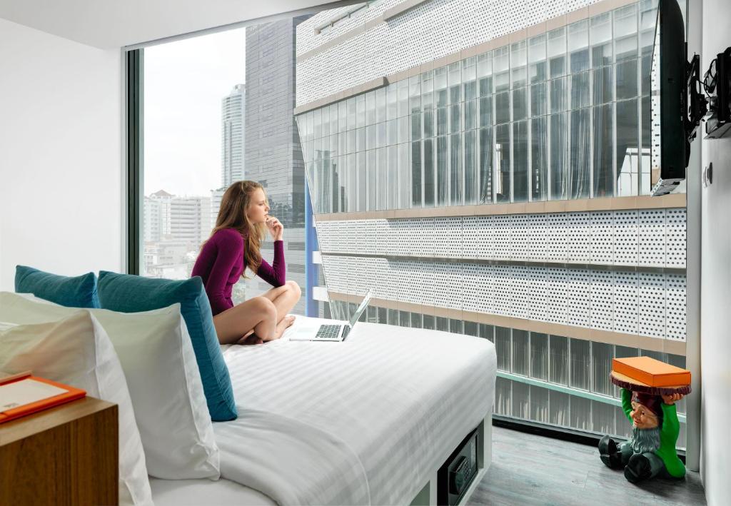 S Box Sukhumvit Hotel - Resim 10