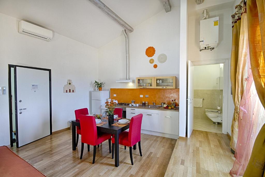 Roommo Ghiberti - One-Bedroom Apartment City View