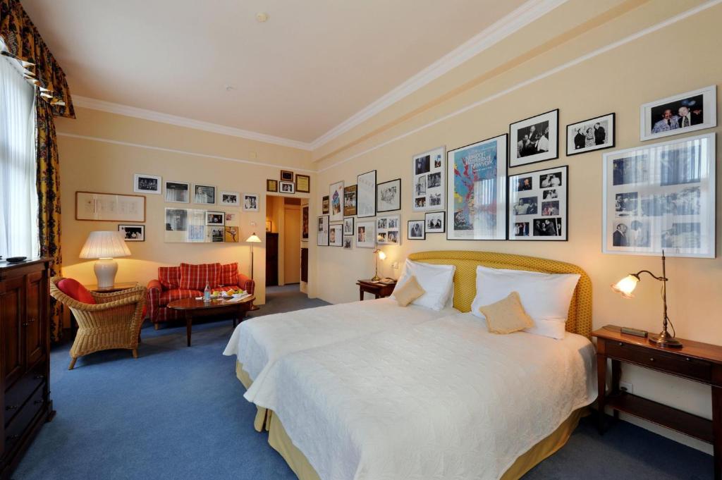 Postel nebo postele na pokoji v ubytování Unique Hotel Innere Enge