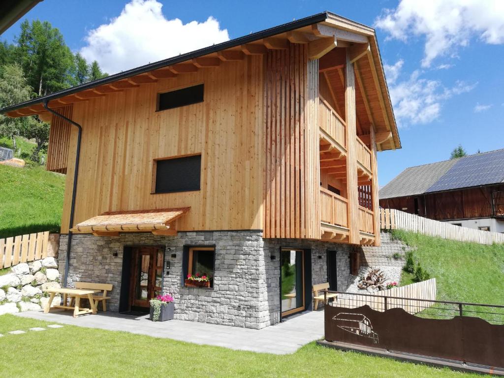 Budova, kde se apartmán nachází