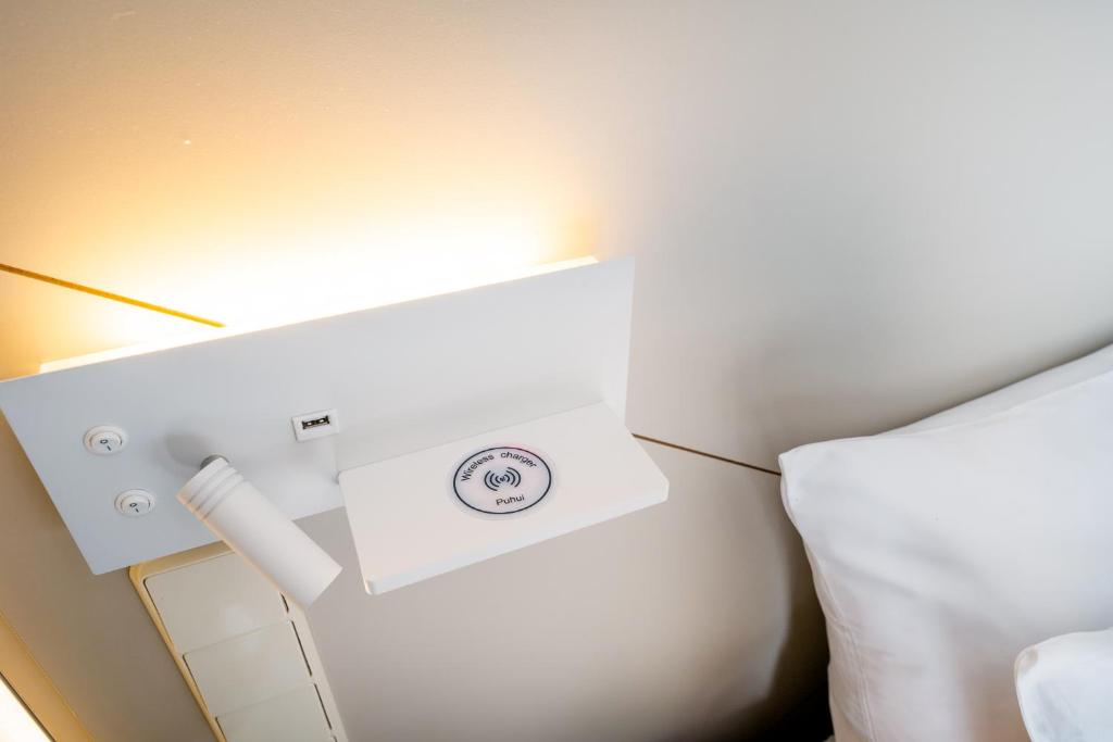 Postel nebo postele na pokoji v ubytování Hotel Klassik Berlin