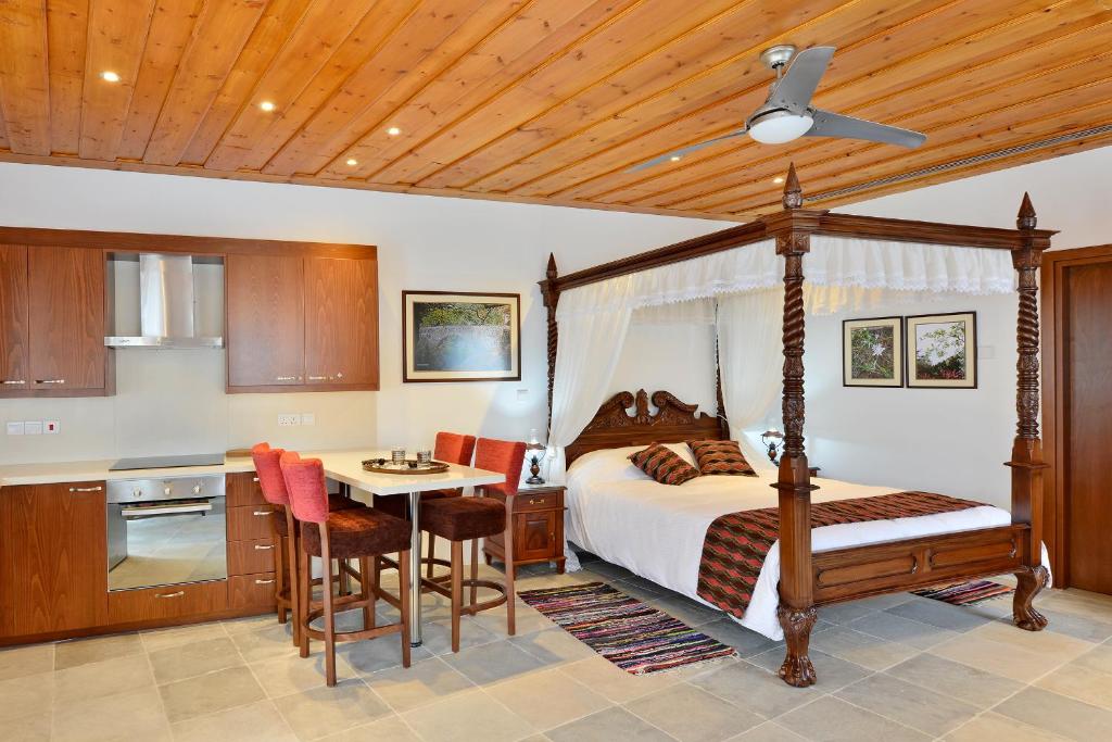 Vasilikis House - Deluxe Studio