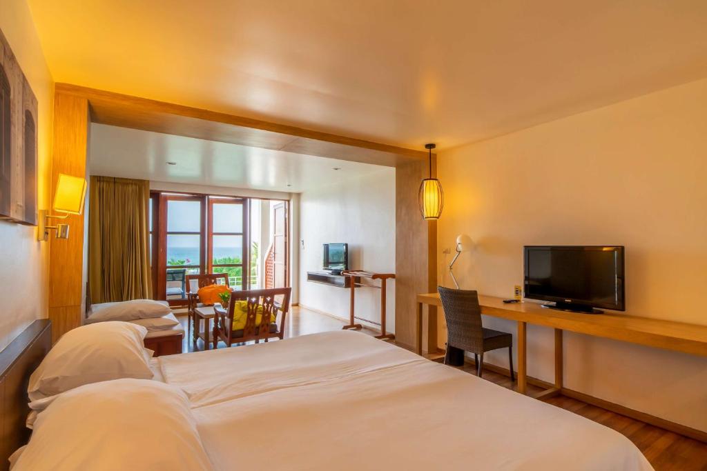 Best Western Phuket Ocean Resort - 9