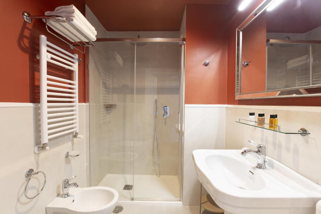 Koupelna v ubytování Hotel donna Francesca