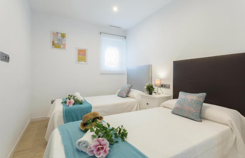 Łóżko lub łóżka w pokoju w obiekcie Luxe Vista Histórico 5 rooms 4 baños