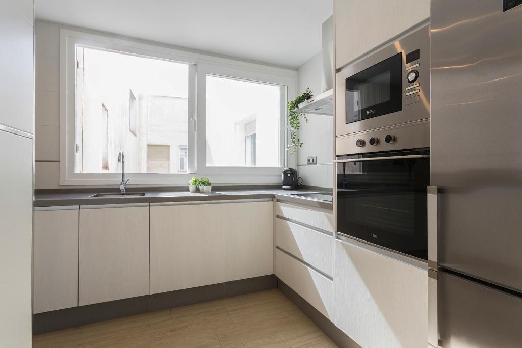 Kuchnia lub aneks kuchenny w obiekcie Luxe Vista Histórico 5 rooms 4 baños