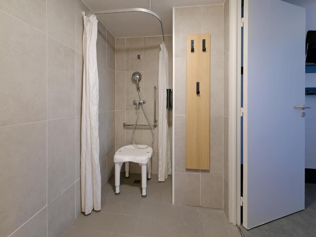 B&B HOTEL Le Mans Nord 2 - Doppelzimmer – Barrierefrei – Nichtraucher
