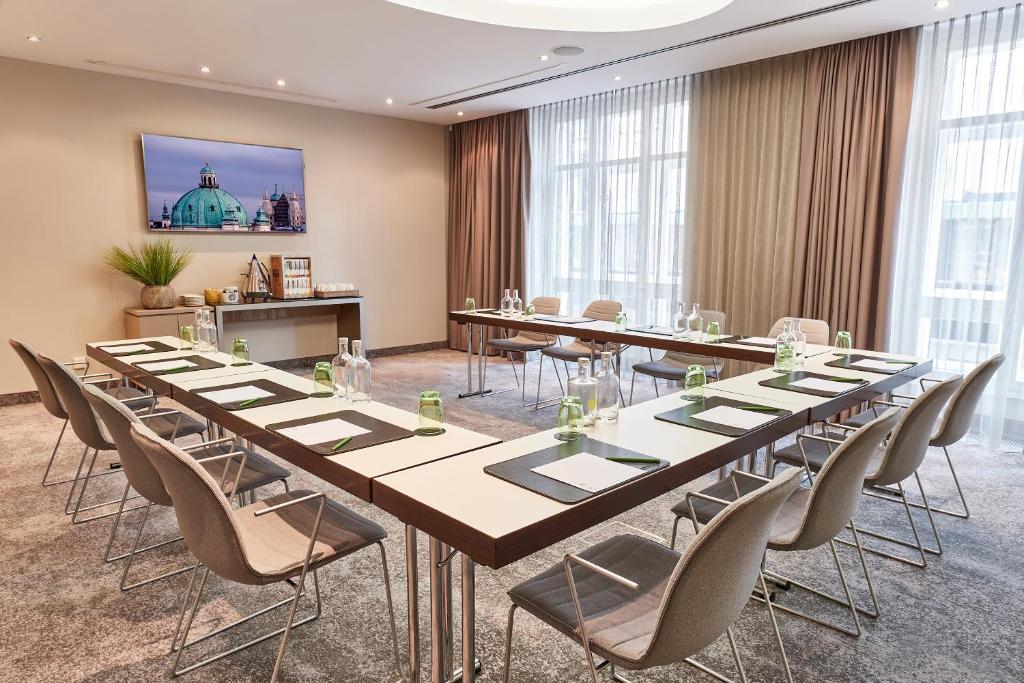 Steigenberger Hotel Herrenhof - Resim 36