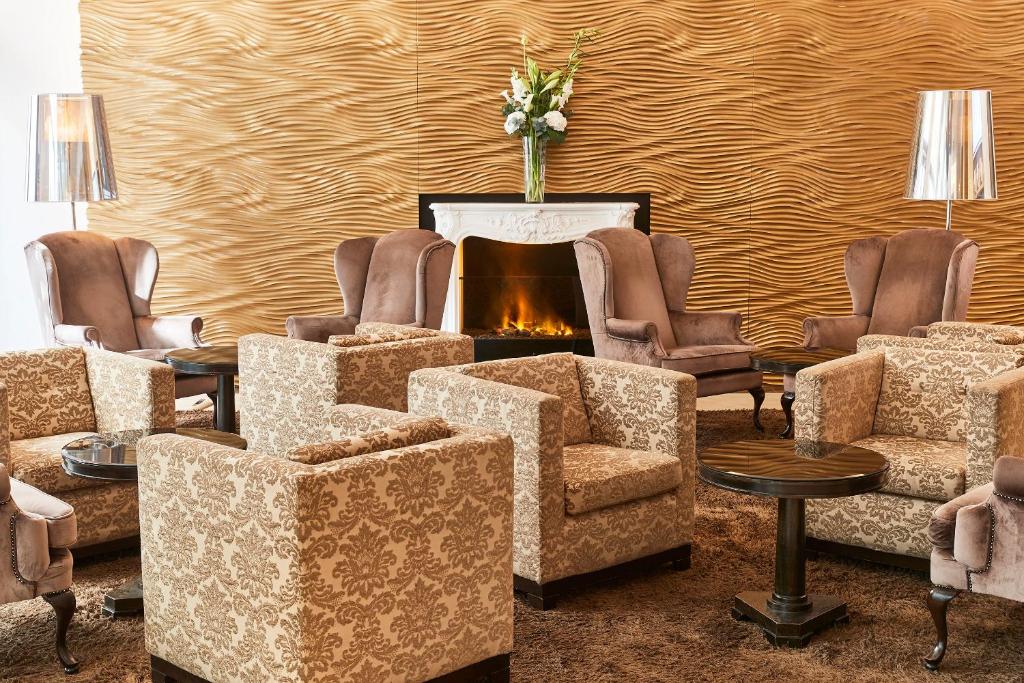 Un lugar para sentarse en Steigenberger Hotel Herrenhof