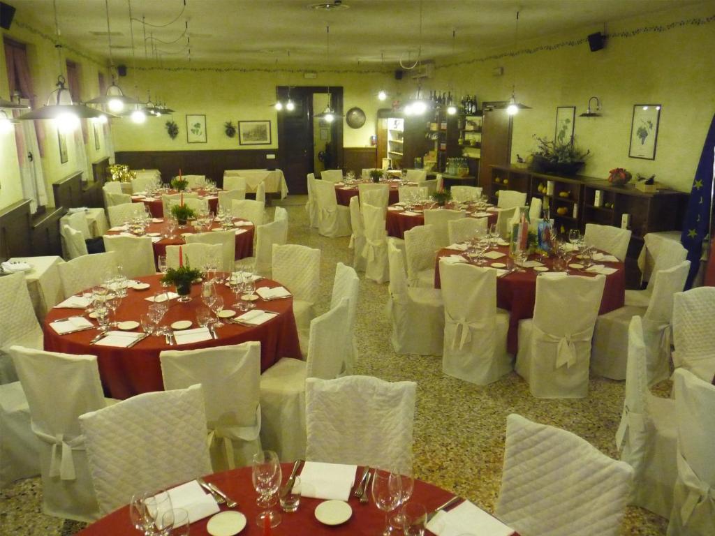 Restaurace v ubytování Lataria dei Magredi