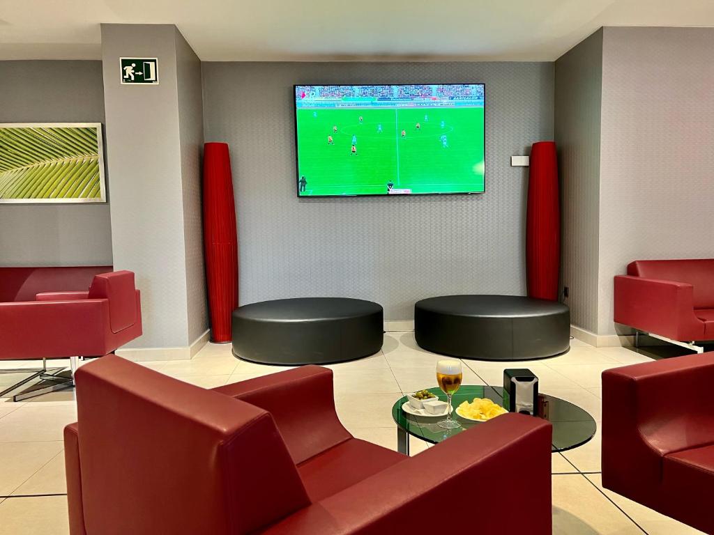 A television and/or entertainment centre at Turia Granada