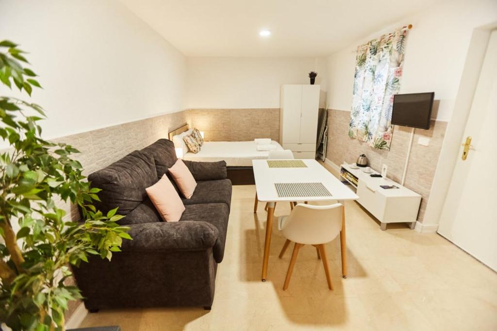 Charming House - Calm and comfort in the center - Housity