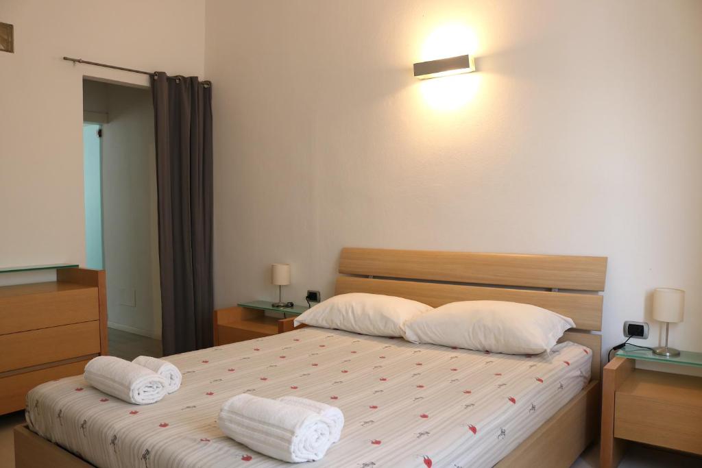 Postel nebo postele na pokoji v ubytování Design Canal Apartment