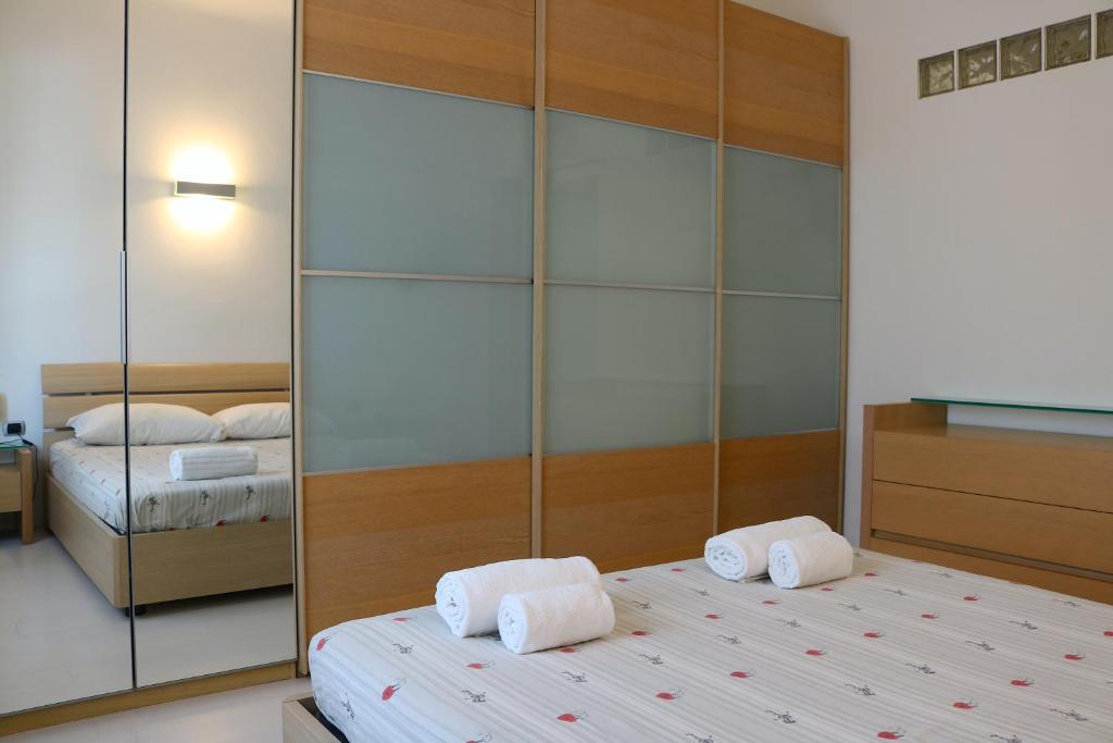 Postel nebo postele na pokoji v ubytování Design Canal Apartment