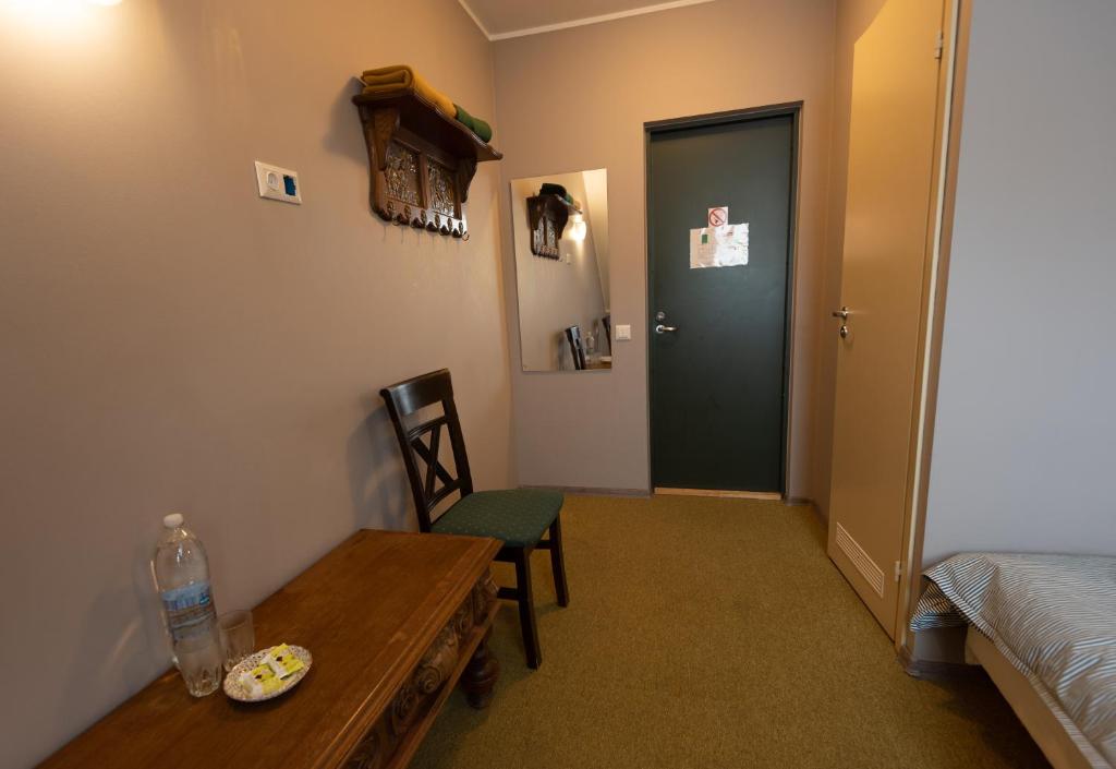 Postel nebo postele na pokoji v ubytování Aiakeskuse hostel