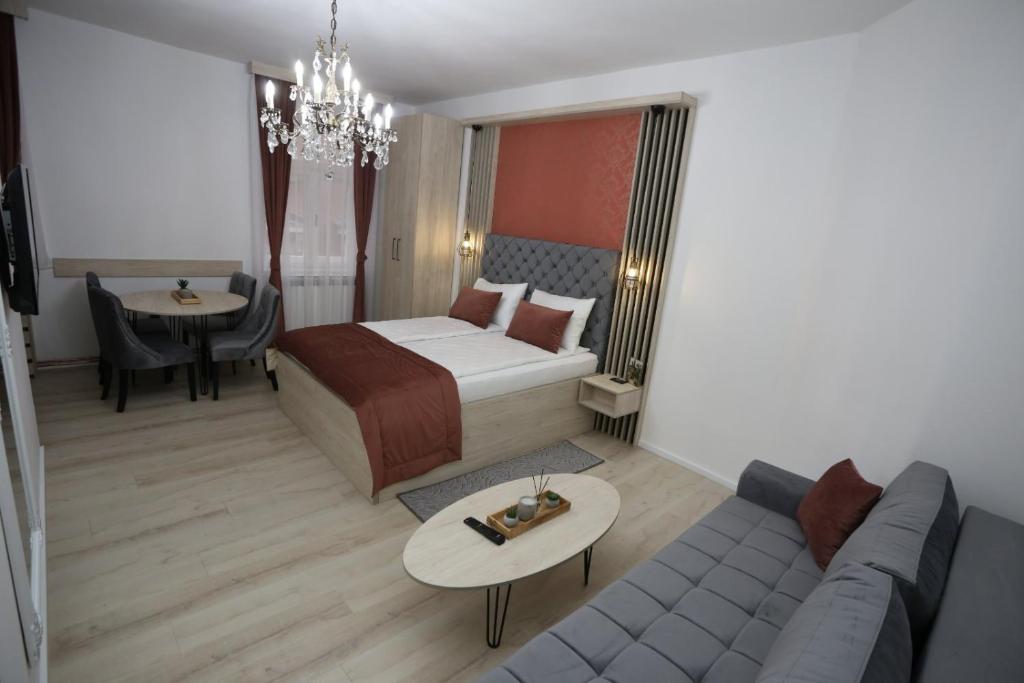 Apartments Artee Free Garage Parking - Deluxe Studio