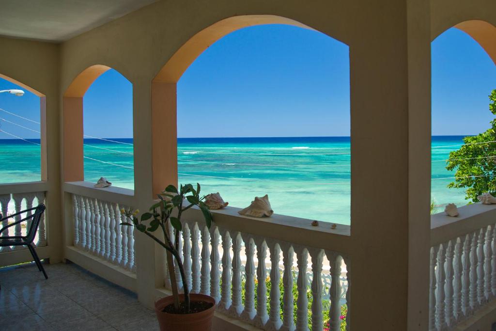 Calypso Villa Jamaica, Montego Bay (updated prices 2024)