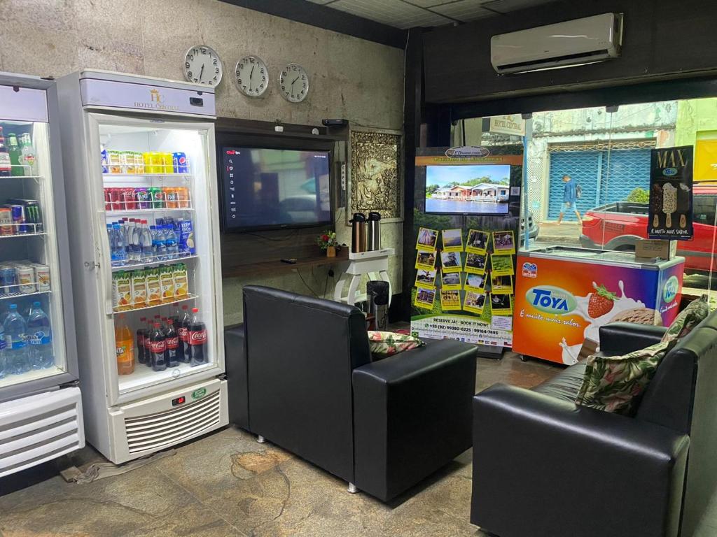 Supermarket nebo jiné obchody v  hotelu nebo okolí