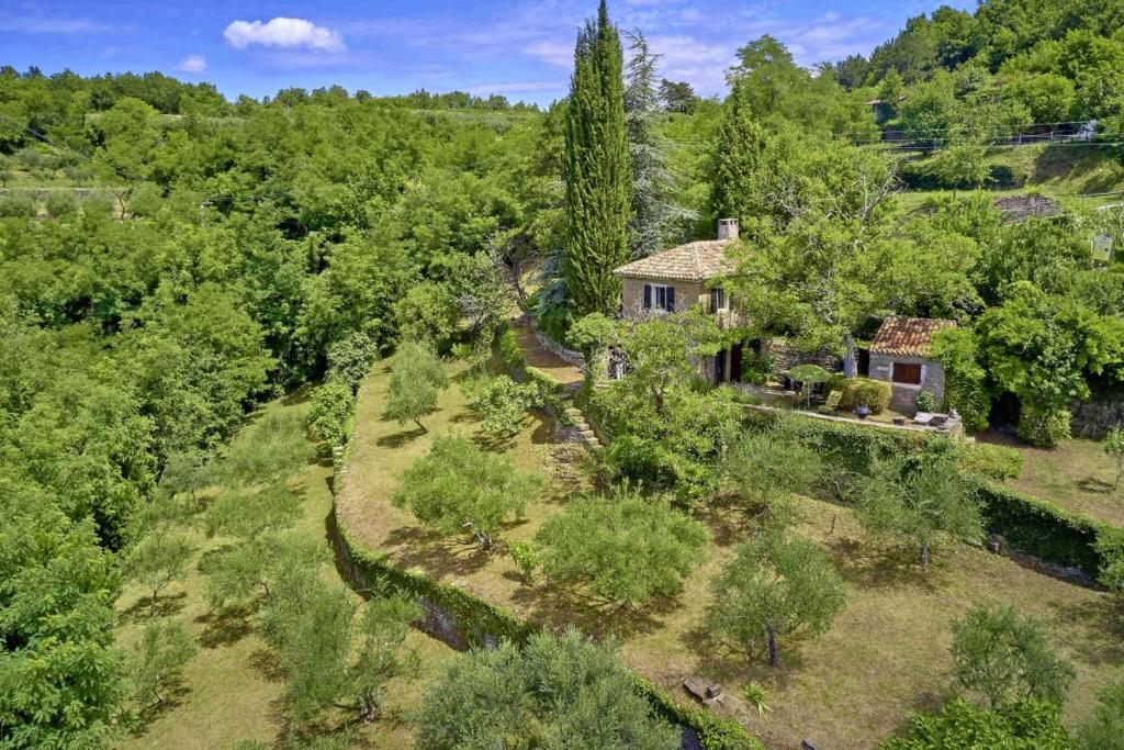 an aerial view of a house in the woods at Funtana in Grožnjan (Haus für 2-3 Personen) in Grožnjan