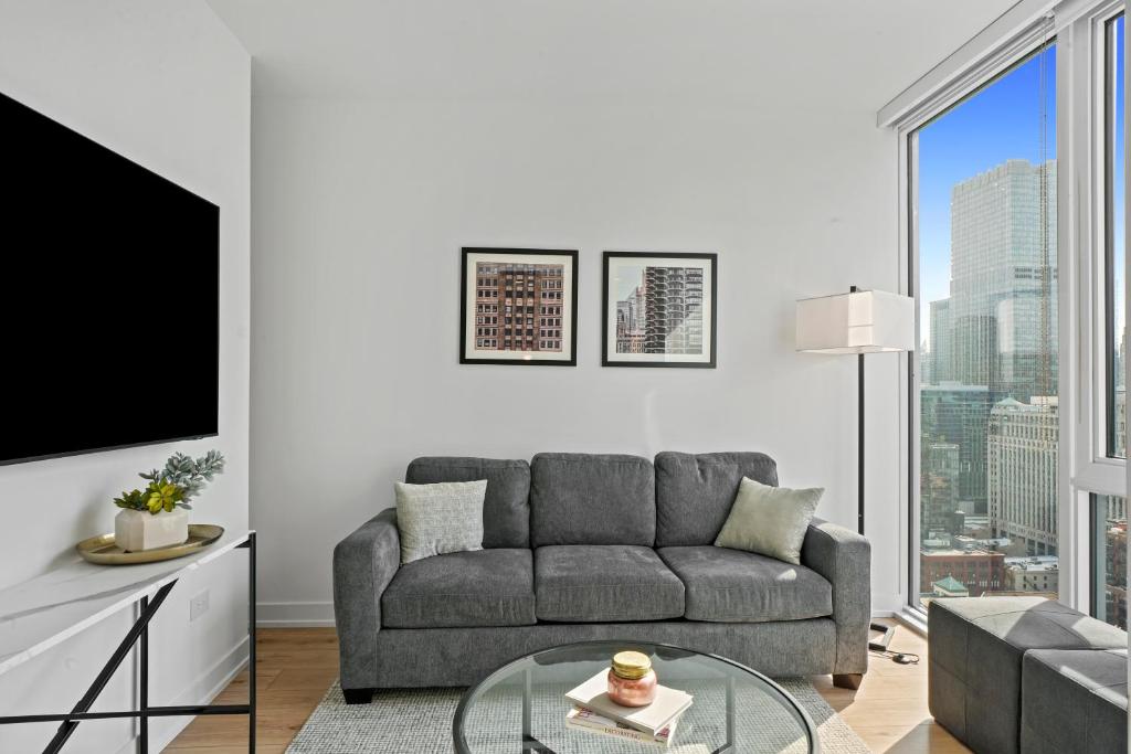 Level Chicago - River North - Suite