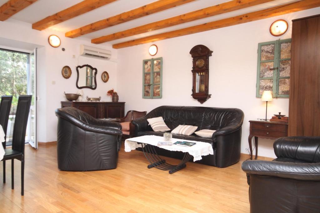 Posedenie v ubytovaní Holiday house with WiFi Kukljica, Ugljan - 8251