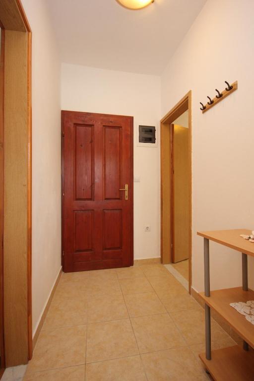 Fotografia z galérie ubytovania Apartments by the sea Kraj, Pasman - 8247 v destinácii Tkon