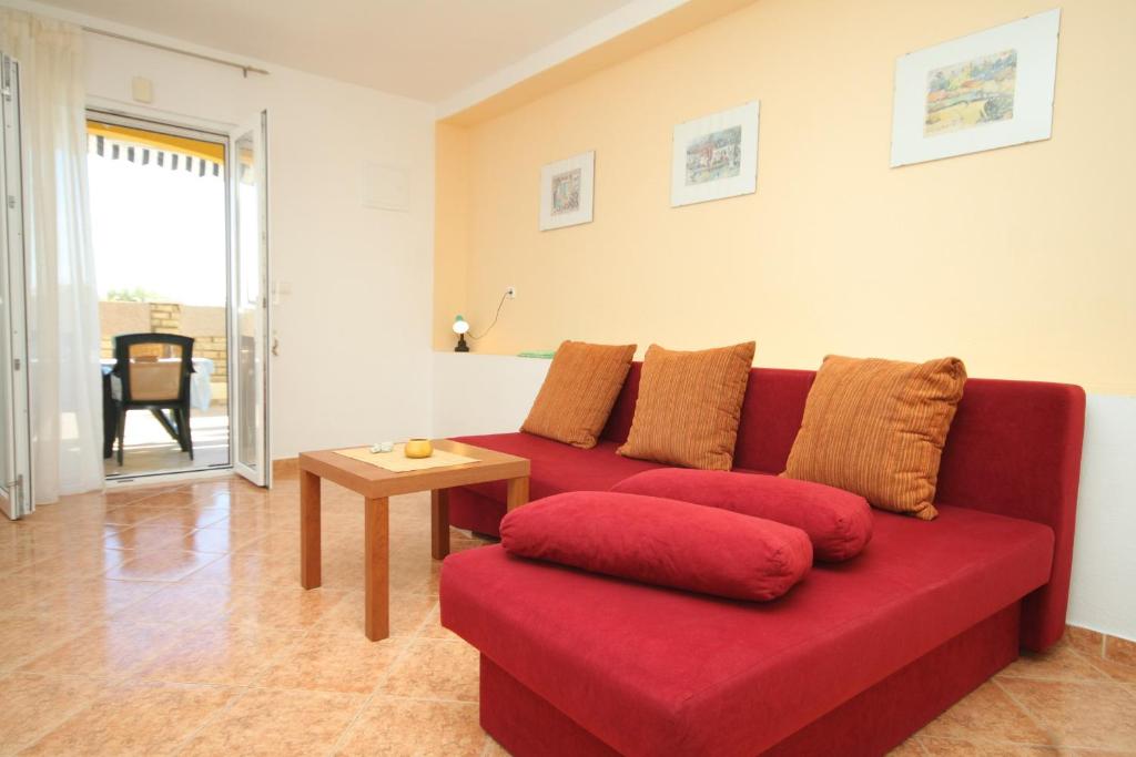 Apartments by the sea Preko, Ugljan - 8384 - One-Bedroom Apartment With Terrace And Sea View