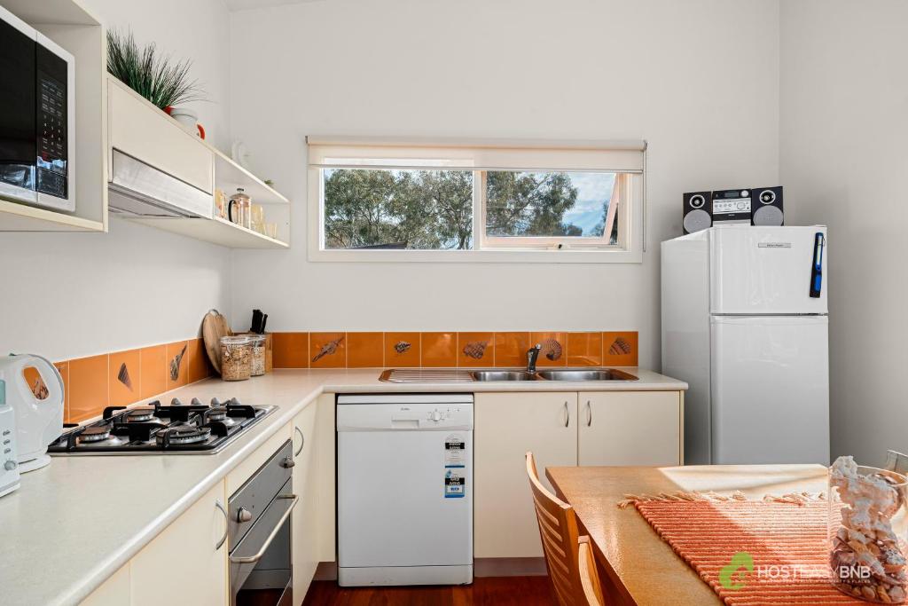 Cucina o angolo cottura di Rural 5 Star Villa's with Resort Amenities