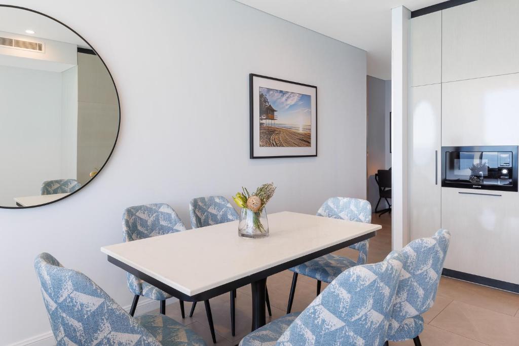 Meriton Suites Surfers Paradise - Resim 35