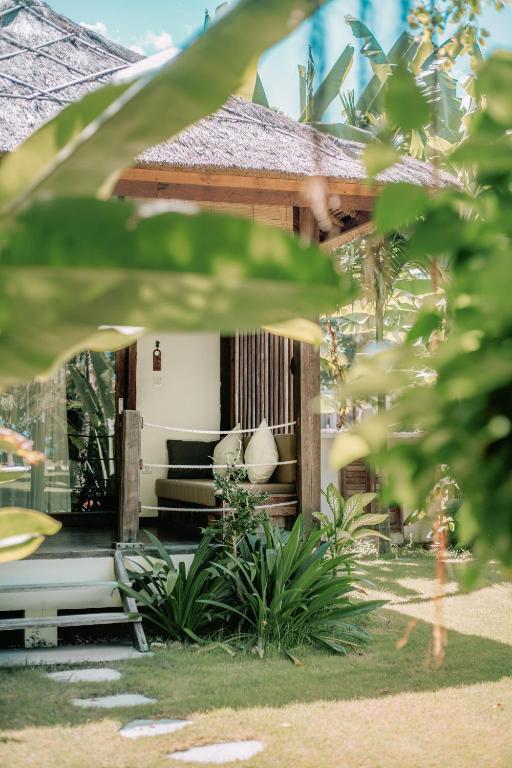 Segara Lombok Beach Resort - 12