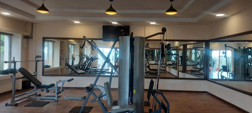 Fitness centrum a/nebo fitness zařízení v ubytování Accord Highland Hotel Ooty
