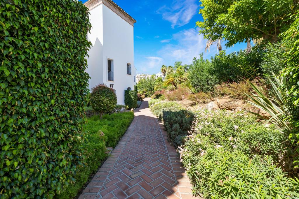 Fotografie z fotogalerie ubytování Stunning Benahavis Golf Apartment La Torre M11 v Malaze