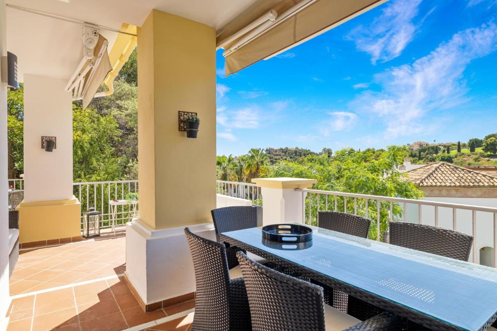 Fotografie z fotogalerie ubytování Stunning Benahavis Golf Apartment La Torre M11 v Malaze