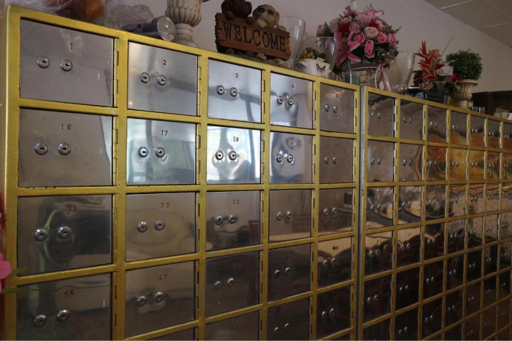 Crown BTS Nana Hotel - Resim 16