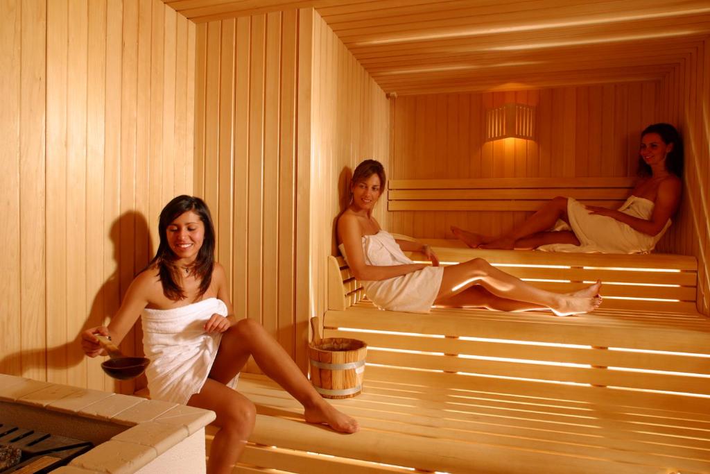 Гости Hotel Menardi