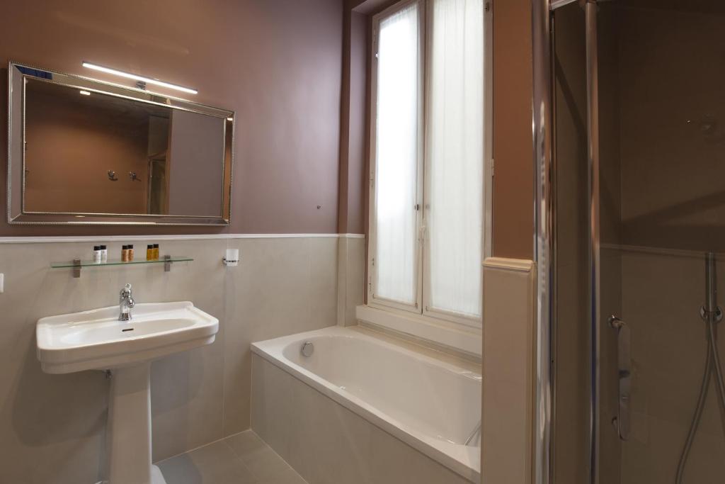 Koupelna v ubytování Hotel donna Francesca