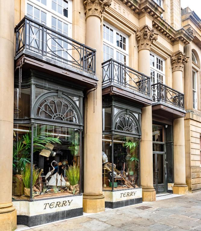 Impossible Motel - Resim 5