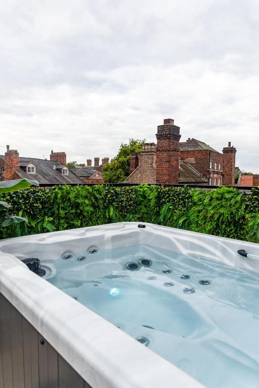 Impossible Motel - Resim 17