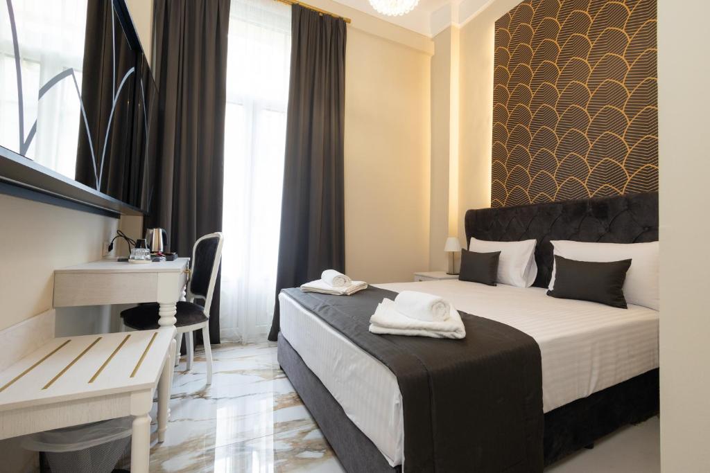 Modern Revival Luxury Hotel - Resim 26