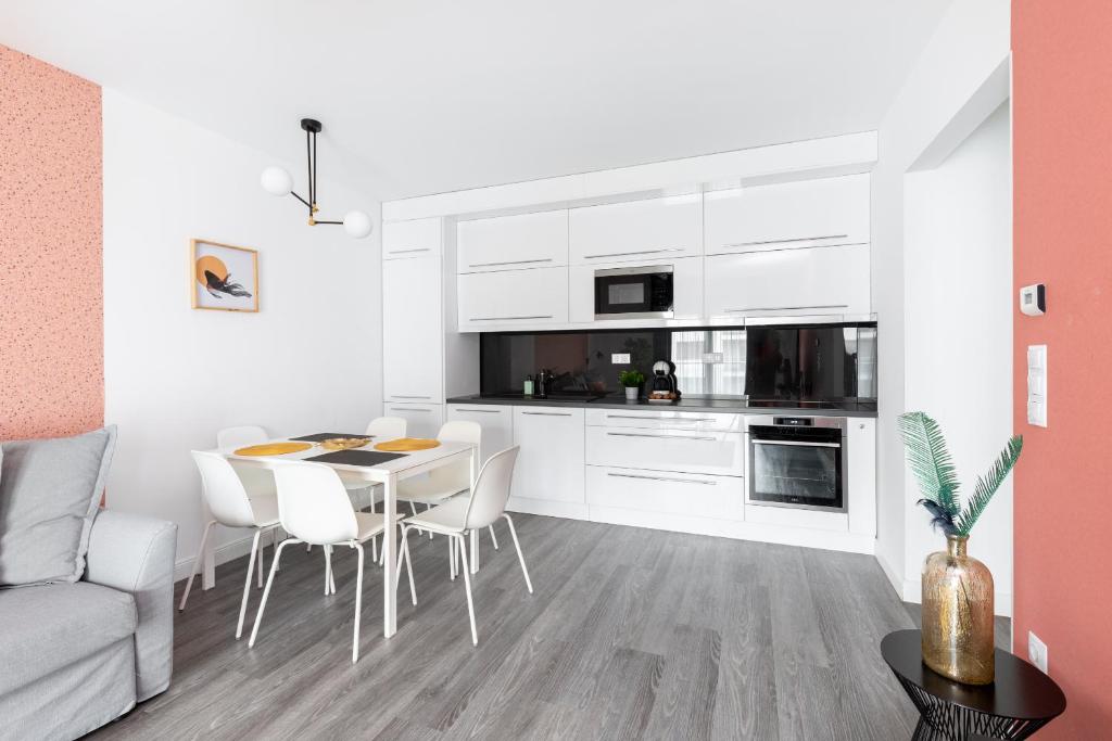 Vagabond SOHO - One-Bedroom Apartment