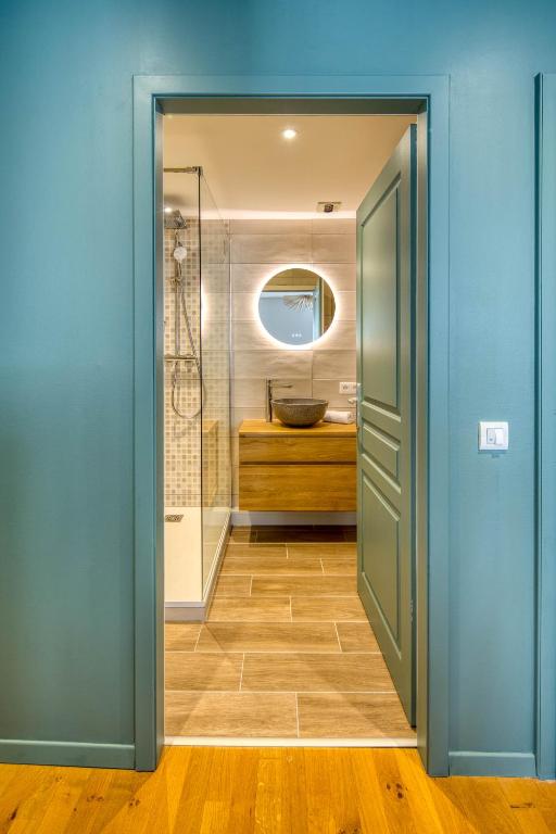 Appartement Le Verdoyant hyper centre avec Parking et Sauna – photo 13