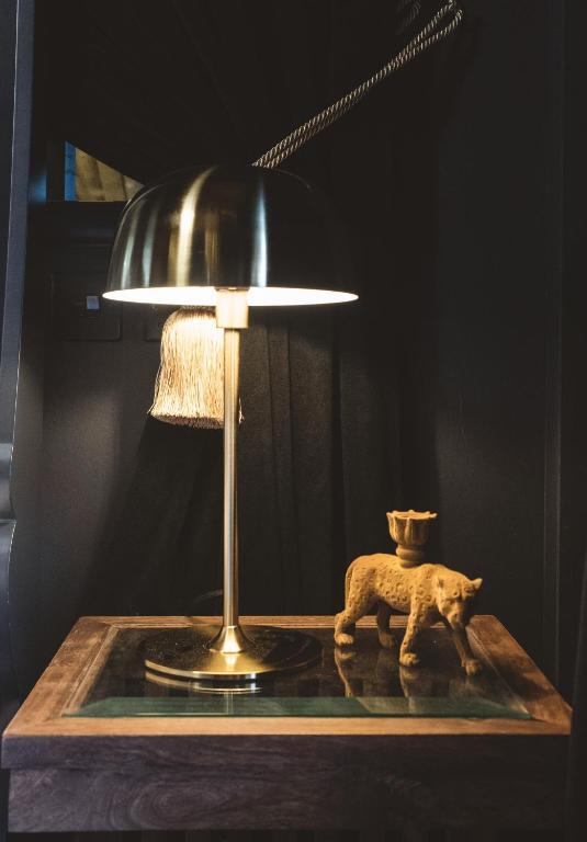 Impossible Motel - Resim 45