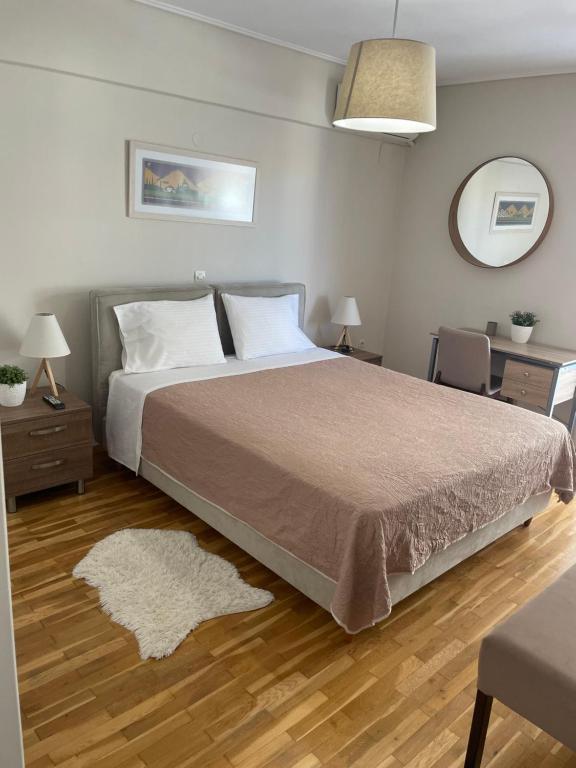 Ένα ή περισσότερα κρεβάτια σε δωμάτιο στο Jimmy’s Beautiful Sparta Home