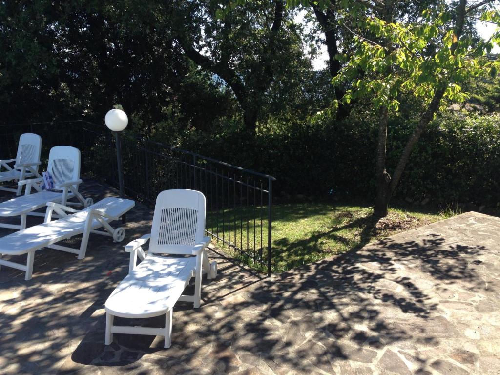 Vonkajšia záhrada v ubytovaní Casa vacanza montecapino