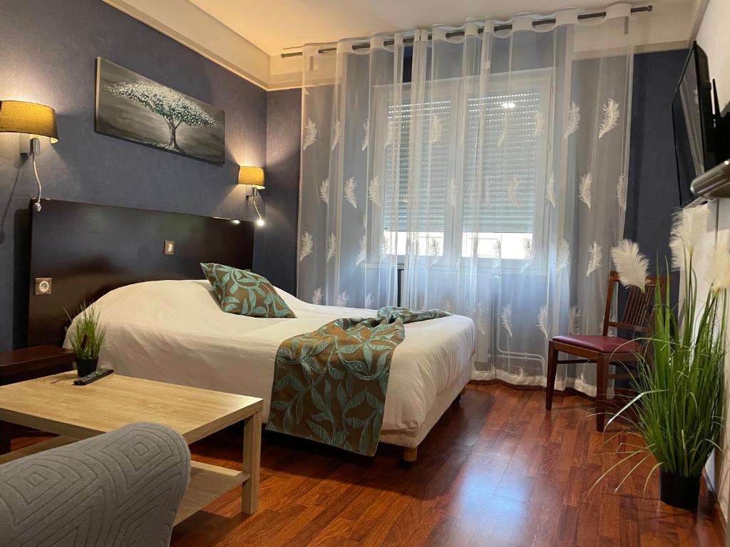 L'EMBLEME - BOUTIQUE HOTEL - Deluxe Tweepersoonskamer Met 2 Tweepersoonsbedden